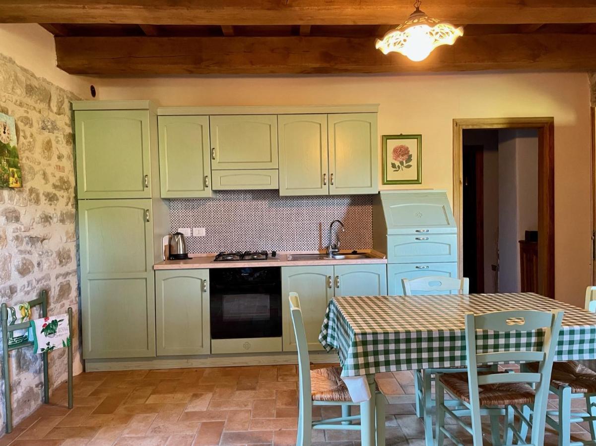 Sambuco Di Sopra Appartement Fratticciola Selvatica Buitenkant foto
